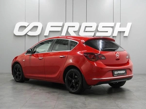 Хетчбэк Opel Astra 2012 года, 699000 рублей, Воронеж