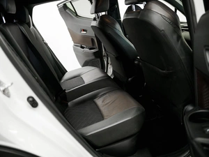 Внедорожник Toyota C-HR 2017 года, 1900000 рублей, Красноярск