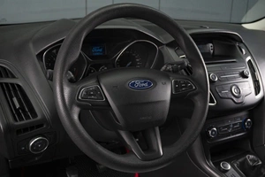 Хетчбэк Ford Focus 2018 года, 920000 рублей, Омск