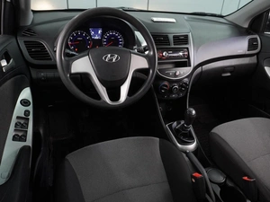 Седан Hyundai Solaris 2014 года, 975000 рублей, Воронеж