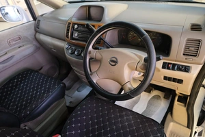 Минивэн Nissan Serena 2002 года, 689000 рублей, Омск