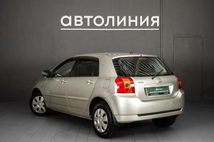 Хетчбэк Toyota Corolla 2005 года, 630000 рублей, Красноярск