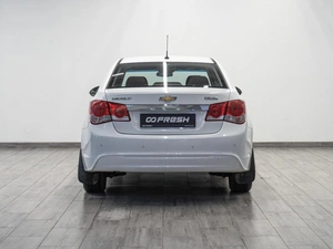 Седан Chevrolet Cruze 2015 года, 999000 рублей, Саратов