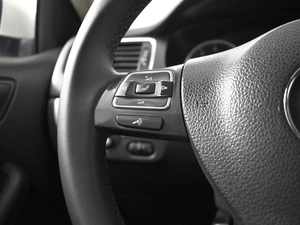 Седан Volkswagen Jetta 2012 года, 1019900 рублей, Казань