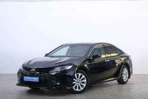Седан Toyota Camry 2018 года, 2889000 рублей, Омск
