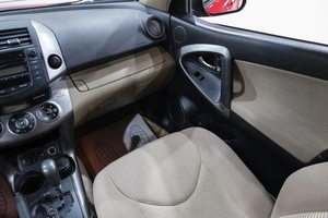Внедорожник Toyota RAV4 2010 года, 1299000 рублей, Новокузнецк