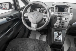Минивэн Opel Zafira 2006 года, 569000 рублей, Барнаул