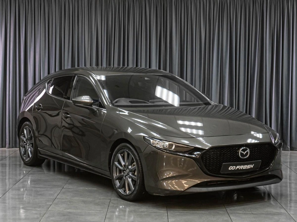 Хетчбэк Mazda 3 2021 года, 1849000 рублей, Тюмень