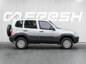 Внедорожник Chevrolet Niva 2013 года, 454000 рублей, Сургут