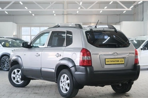 Внедорожник Hyundai Tucson 2005 года, 799000 рублей, Омск