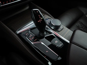 Седан BMW 5 серия 2018 года, 3399097 рублей, Москва