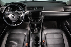 Седан Volkswagen Passat 2017 года, 2259000 рублей, Сургут