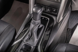 Внедорожник Toyota Corolla Cross 2022 года, 2739000 рублей, Томск