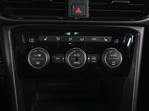 Внедорожник Volkswagen Taos 2021 года, 2670000 рублей, Аксай