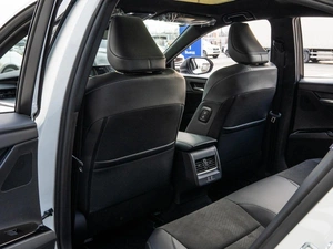 Седан Toyota Camry 2025 года, 4559000 рублей, Краснодар