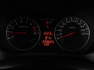 Хетчбэк Nissan Note 2011 года, 780000 рублей, Тюмень