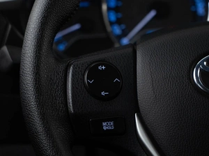 Седан Toyota Corolla 2013 года, 1350050 рублей, Москва