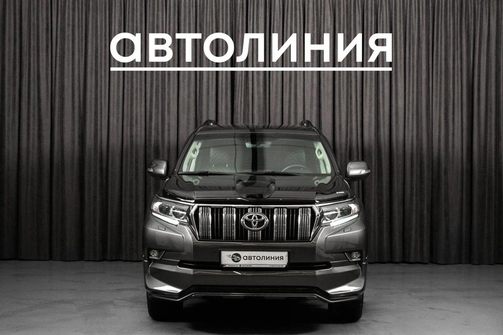 Внедорожник Toyota Land Cruiser Prado 2018 года, 5300000 рублей, Красноярск