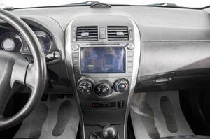 Седан Toyota Corolla 2006 года, 779000 рублей, Барнаул
