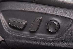 Внедорожник Toyota C-HR 2020 года, 2729000 рублей, Томск