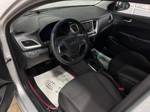 Седан Hyundai Solaris 2020 года, 1299000 рублей, Красноярск