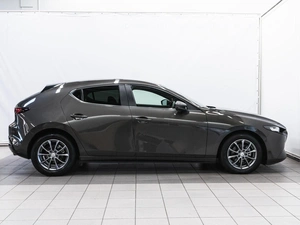 Хетчбэк Mazda 3 2021 года, 1500000 рублей, Красноярск