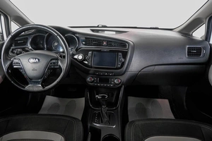 Хетчбэк Kia Ceed 2018 года, 1379000 рублей, Кемерово