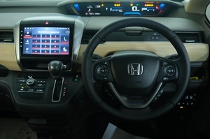 Минивэн Honda Freed 2019 года, 1689000 рублей, Омск