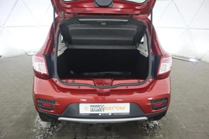 Хэтчбек Renault Sandero 2017 года, 1040000 рублей, Орёл