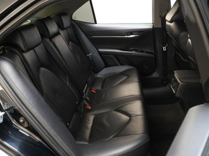 Седан Toyota Camry 2019 года, 2646434 рублей, Москва