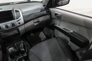 Пикап Mitsubishi L200 2013 года, 1469000 рублей, Новокузнецк