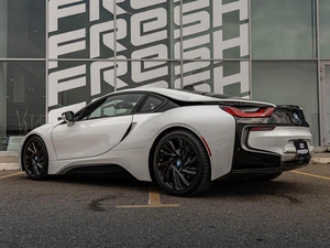 Купе BMW i8 2016 года, 5900000 рублей, Краснодар