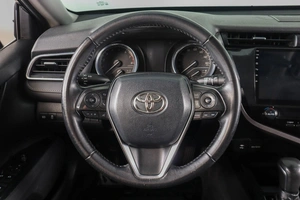 Седан Toyota Camry 2018 года, 2739000 рублей, Пермь