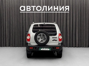Внедорожник Chevrolet Niva 2014 года, 685000 рублей, Красноярск