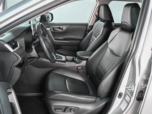 Внедорожник Toyota RAV4 2019 года, 3289000 рублей, Ростов-на-Дону