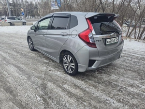 Хетчбэк Honda Fit 2013 года, 890000 рублей, Красноярск