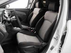 Седан Chevrolet Cruze 2012 года, 899000 рублей, Тюмень