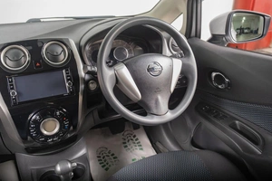 Хетчбэк Nissan Note 2016 года, 1049000 рублей, Томск