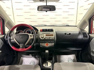 Хетчбэк Honda Jazz 2007 года, 570000 рублей, Красноярск