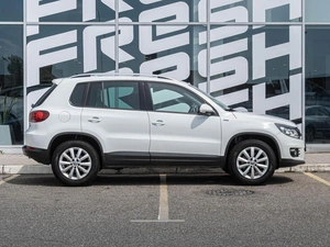 Внедорожник Volkswagen Tiguan 2016 года, 1614000 рублей, Краснодар