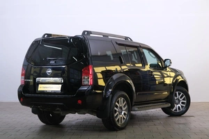 Внедорожник Nissan Pathfinder 2011 года, 1719000 рублей, Омск