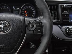 Внедорожник Toyota RAV4 2016 года, 2190000 рублей, Краснодар