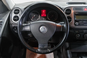Внедорожник Volkswagen Tiguan 2009 года, 1119000 рублей, Новокузнецк