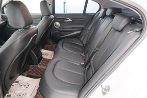 Хетчбэк BMW 1 серия 2022 года, 2250000 рублей, Красноярск