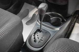 Хетчбэк Toyota Vitz 2015 года, 1019000 рублей, Барнаул