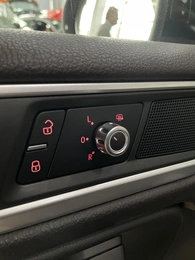 Внедорожник Volkswagen Touareg 2013 года, 1987000 рублей, Солонцы