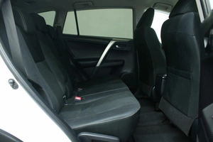 Внедорожник Toyota RAV4 2015 года, 2100000 рублей, Красноярск