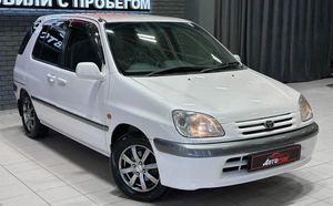 Минивэн Toyota Raum 1999 года, 360000 рублей, Красноярск