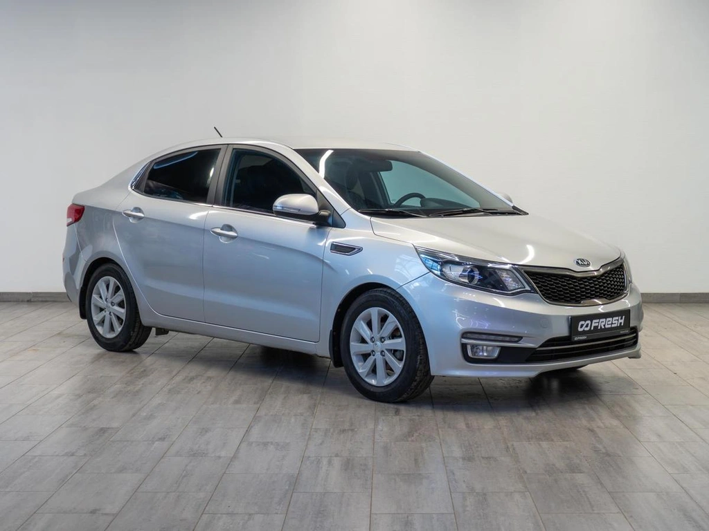 Седан Kia Rio 2015 года, 1149000 рублей, Саратов