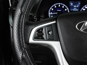 Седан Hyundai Solaris 2011 года, 899000 рублей, Воронеж